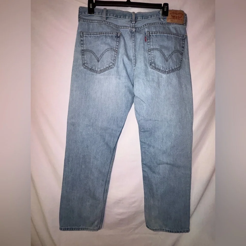 Men’s Levi's Classic Light Blue Straight Jeans - Picture 6 of 7
